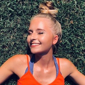 Meet your Posher, Ashlee